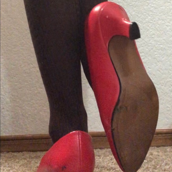 classic red heels - Picture 6 of 7